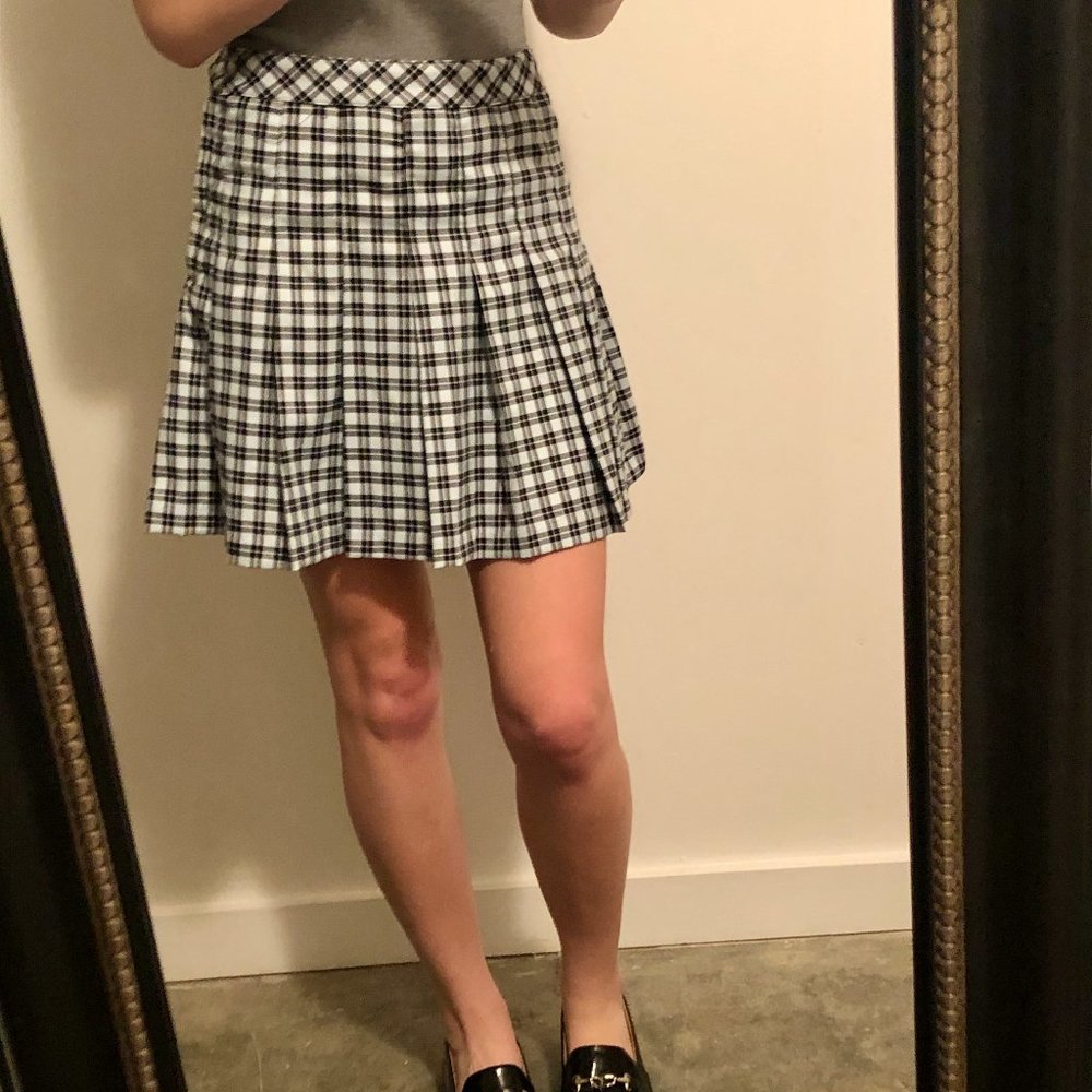 H&M Light Blue & Black Plaid Pleated Skirt (Size 4)